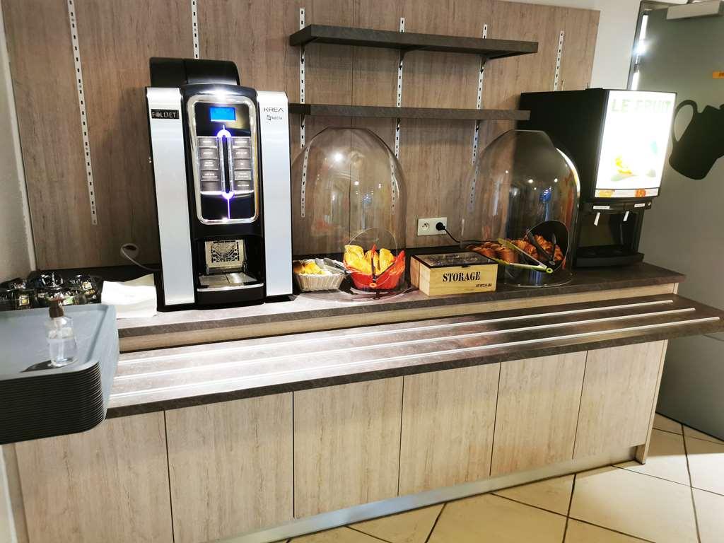 北图尔布里特酒店 餐厅 照片