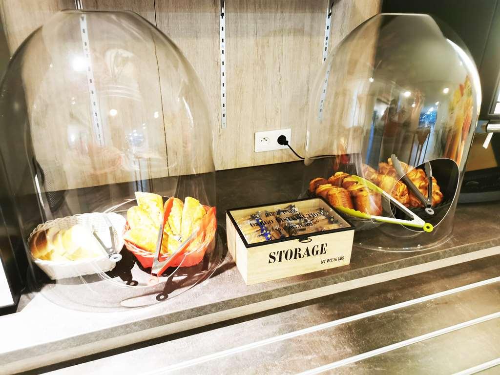 北图尔布里特酒店 餐厅 照片